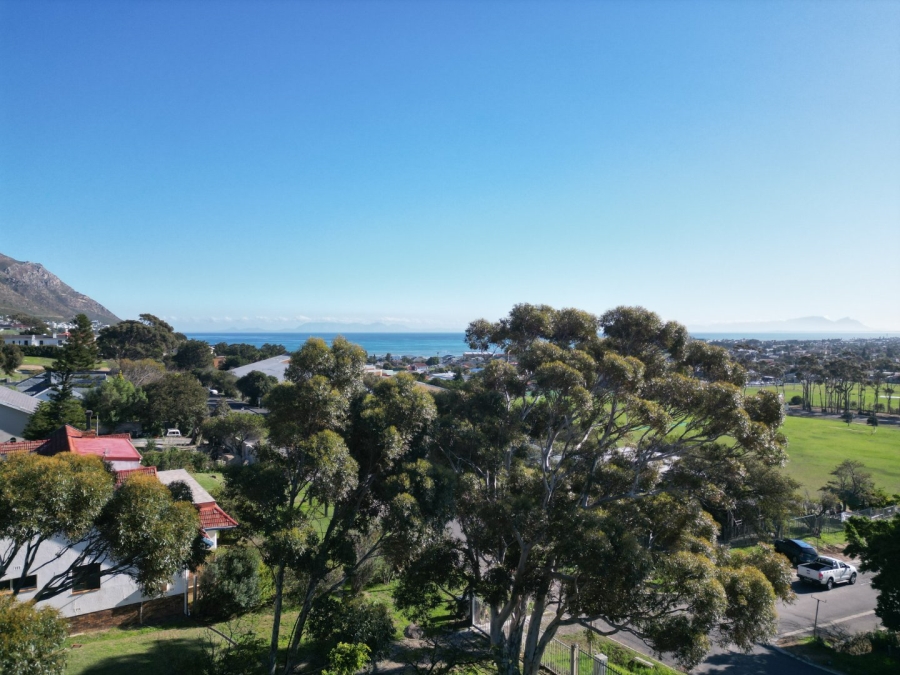 3 Bedroom Property for Sale in Mountainside Western Cape